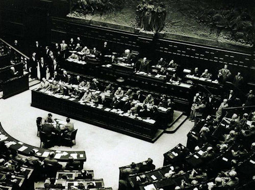 Sotto attacco la Costituzione del 25 aprile 500