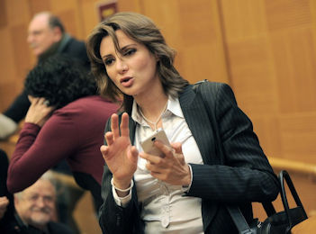 Anna Falcone 350 260